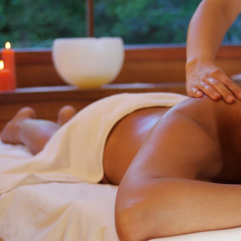 Wellnessmassage in der Basis Focus4you. Muskuläre Leichtigkeit für jung und alt von Therapeutin Heide Brakel